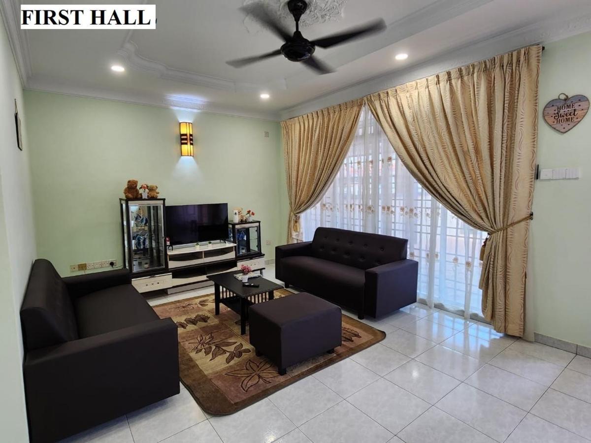 Galaxy Guest Home By Ipoh Maju Stay Екстер'єр фото