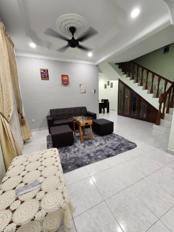 Galaxy Guest Home By Ipoh Maju Stay Екстер'єр фото
