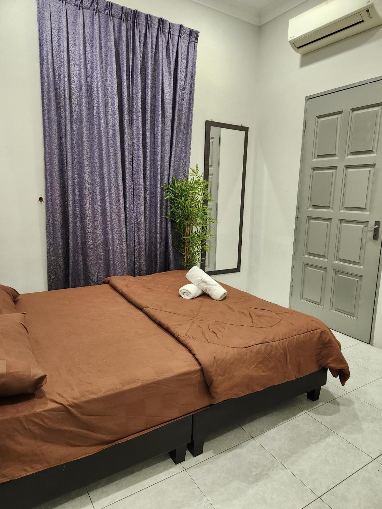 Galaxy Guest Home By Ipoh Maju Stay Екстер'єр фото