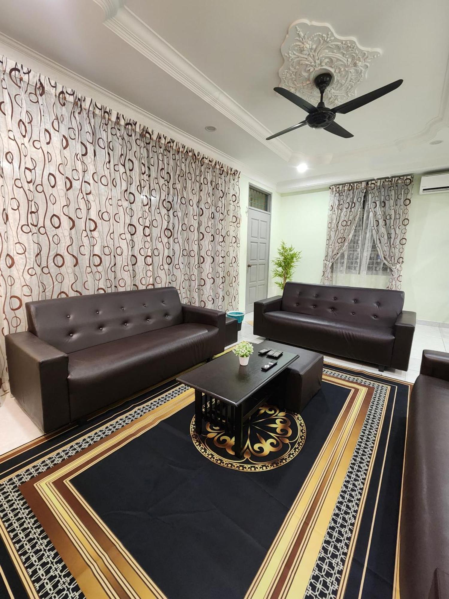 Galaxy Guest Home By Ipoh Maju Stay Екстер'єр фото